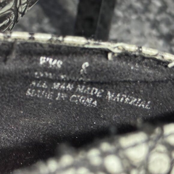 Chic ROCAWEAR Gray Croc-Embossed Heels – Women’s Size 8 – New w/ Partial Tags - Picture 9 of 11